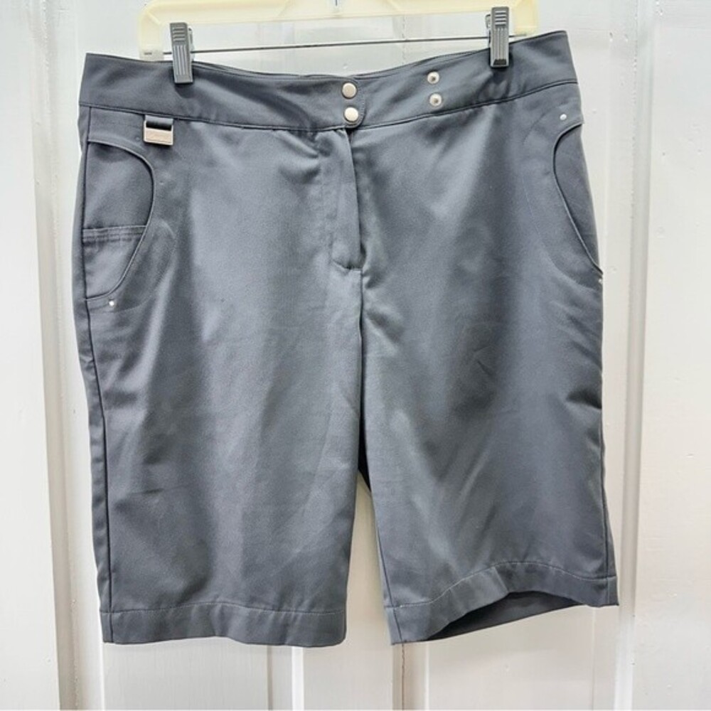 Swing‎ Bette & Court grey golf shorts women’s 10 lay flat waist is 18